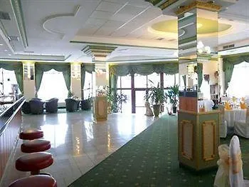 格洛利亚宫殿酒店 酒店 3*