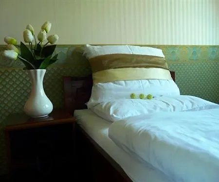 Отель Gloria Palac 3*