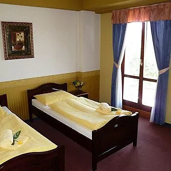 Szálloda Gloria Palac