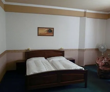 Szálloda Gloria Palac 3*