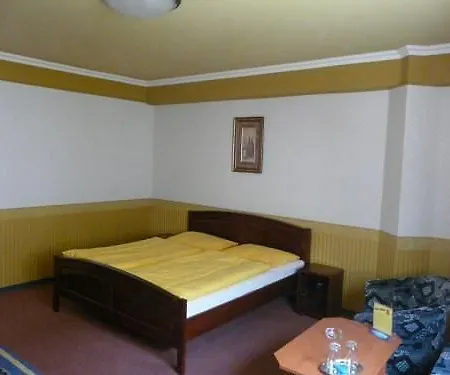 Отель Gloria Palac 3*