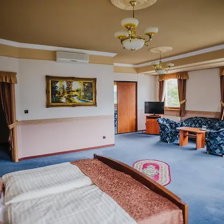 Gloria Palac Отель Кошице